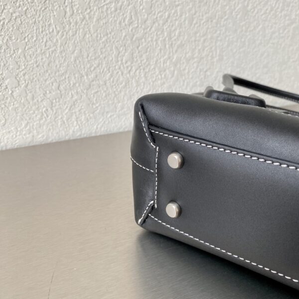 Bottega Veneta Arco Bag For Women 12in/33cm In Black