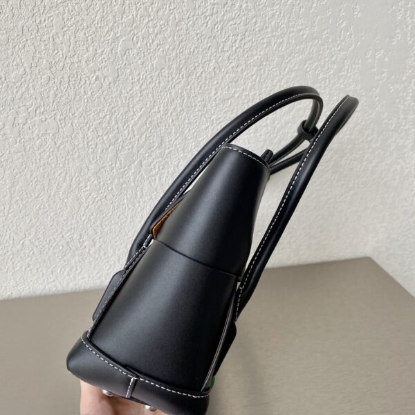 Bottega Veneta Arco Bag For Women 12in/33cm In Black