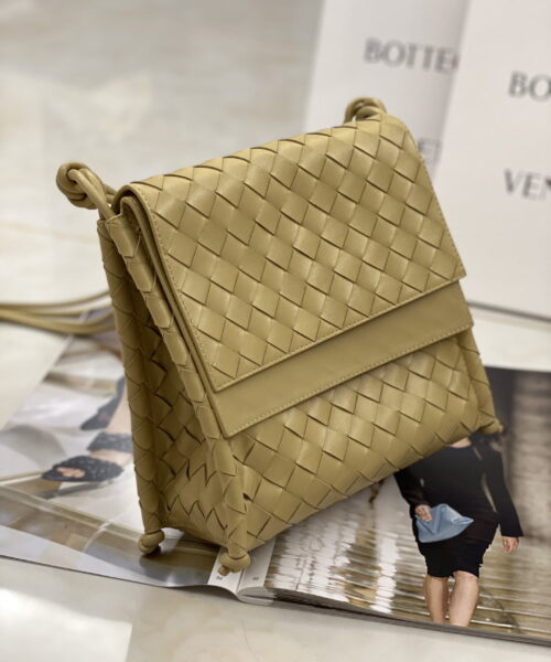 Bottega Veneta Backpack Beige, For Women, Women's Bags 8.9in/22.5cm