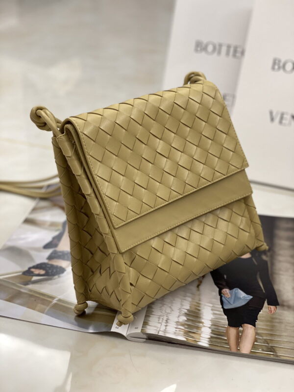 Bottega Veneta Backpack Beige, For Women, Women's Bags 8.9in/22.5cm