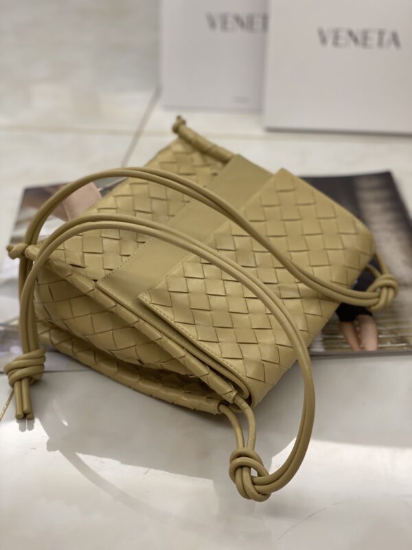 Bottega Veneta Backpack Beige, For Women, Women's Bags 8.9in/22.5cm