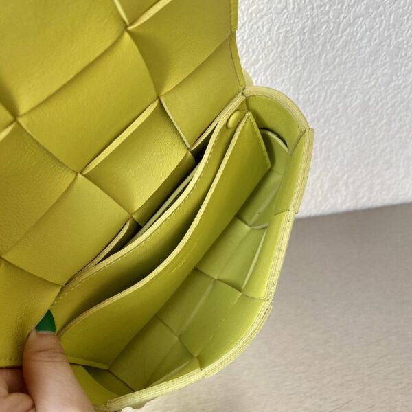 Bottega Veneta Belt Cassette Acid Kiwi, For Women, Women’s Bags 7in/18cm 668572VMAY17301