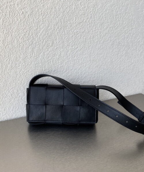 Bottega Veneta Belt Cassette Black, For Women, Women’s Bags 7in/18cm 668572VMAY18425