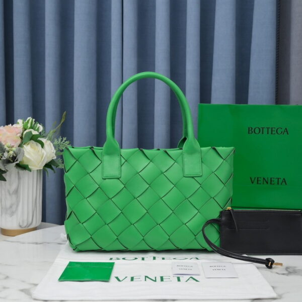 Bottega Veneta Braided Maxi Cava Tote Bag Green, For Women, Women's Bags 13.8in/35cm