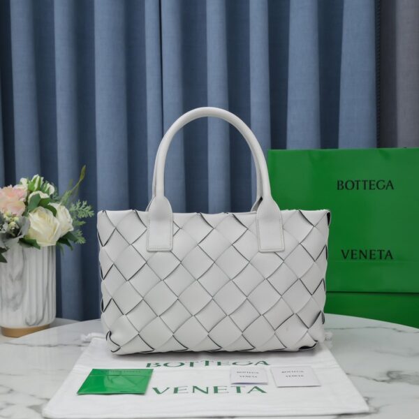 Bottega Veneta Braided Maxi Cava Tote Bag White, For Women, Women's Bags 13.8in/35cm