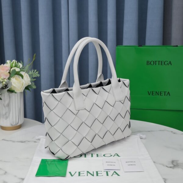 Bottega Veneta Braided Maxi Cava Tote Bag White, For Women, Women's Bags 13.8in/35cm