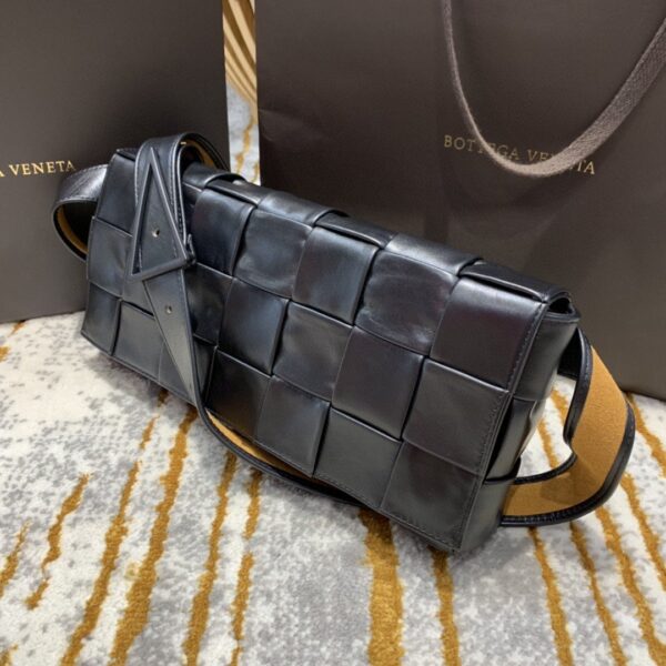Bottega Veneta Brick Cassette Bag For Women 11in/28cm In Black 709360VMAY18425