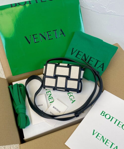 Bottega Veneta Candy Cassette Beige And Black, For Women, Women's Bags 4.7in/12cm 714618VMBN39811