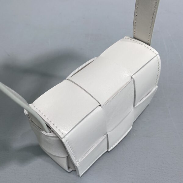 Bottega Veneta Candy Cassette White, For Women, Women's Bags 4.7in/12cm 666688VMAY19009