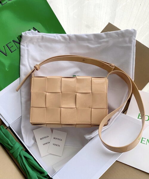 Bottega Veneta Cassette Beige, For Women, Women's Bags 9.1in/23cm 578004V1EP39776