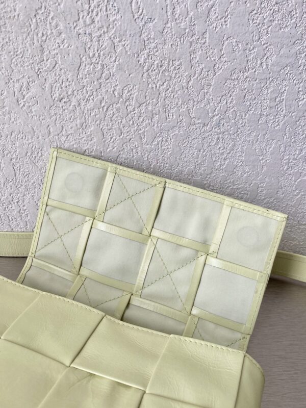 Bottega Veneta Cassette Belt Bag Lemon, For Women, Women's Bags 7.1in/18cm 651053VCQ729413