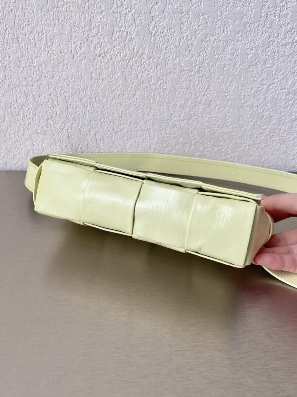 Bottega Veneta Cassette Belt Bag Lemon, For Women, Women's Bags 7.1in/18cm 651053VCQ729413