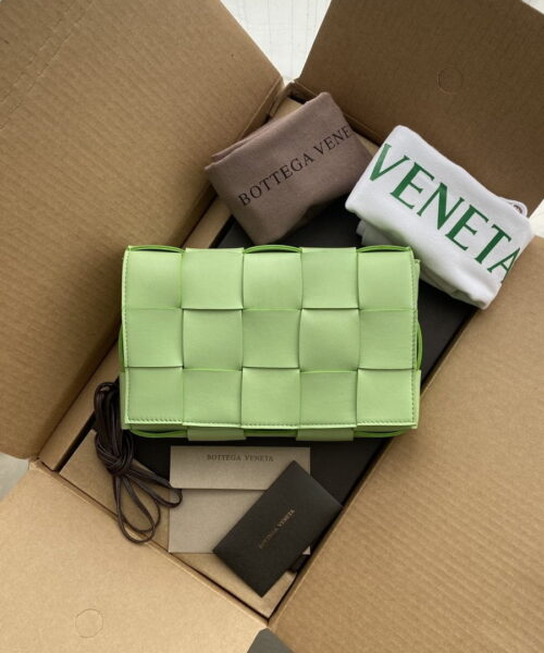 Bottega Veneta Cassette Green, For Women, Women’s Bags 9in/23cm