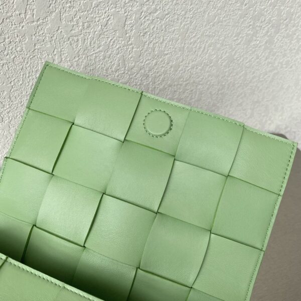 Bottega Veneta Cassette Green, For Women, Women’s Bags 9in/23cm