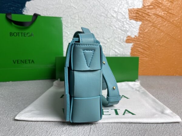 Bottega Veneta Cassette Light Blue, For Women, Women’s Bags 9.1in/23cm