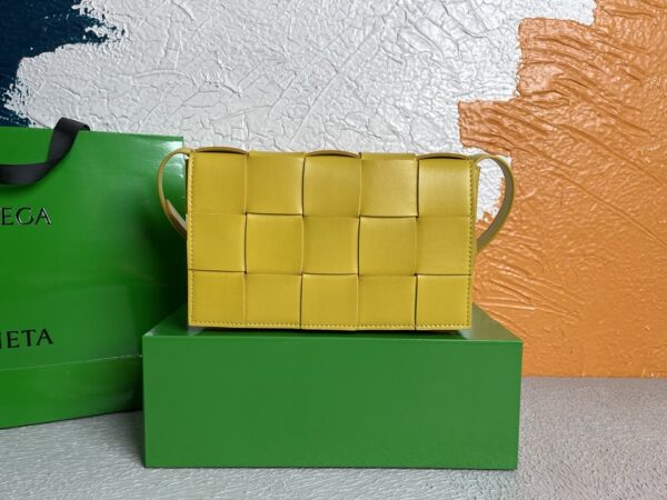 Bottega Veneta Cassette Yellow, For Women, Women’s Bags 9.1in/23cm