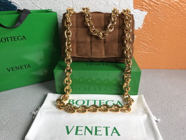 Bottega Veneta Chain Cassette Acorn, For Women, Women’s Bags 10.2in/26cm 631421V04N07745