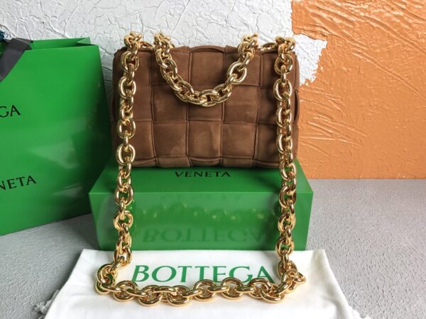 Bottega Veneta Chain Cassette Acorn, For Women, Women’s Bags 10.2in/26cm 631421V04N07745