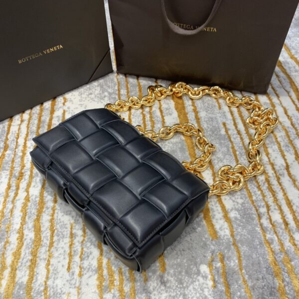 Bottega Veneta Chain Cassette Bag For Women 10.2in/26cm In Black 631421VBWZ08425