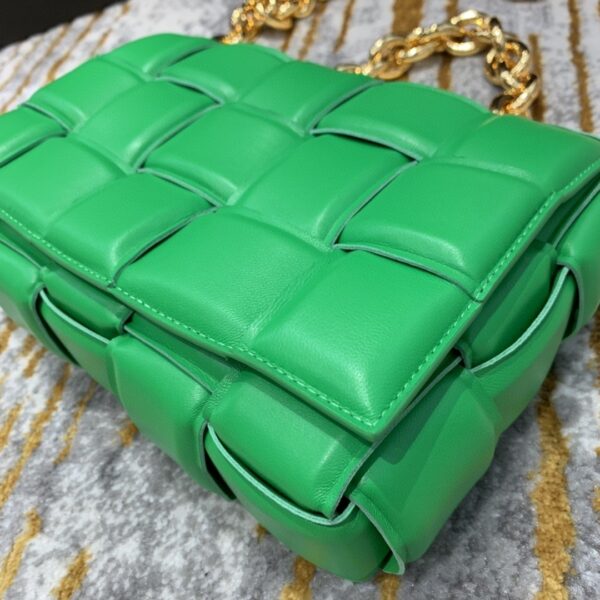 Bottega Veneta Chain Cassette Bag For Women 10.2in/26cm In Green 631421VBWZ03722