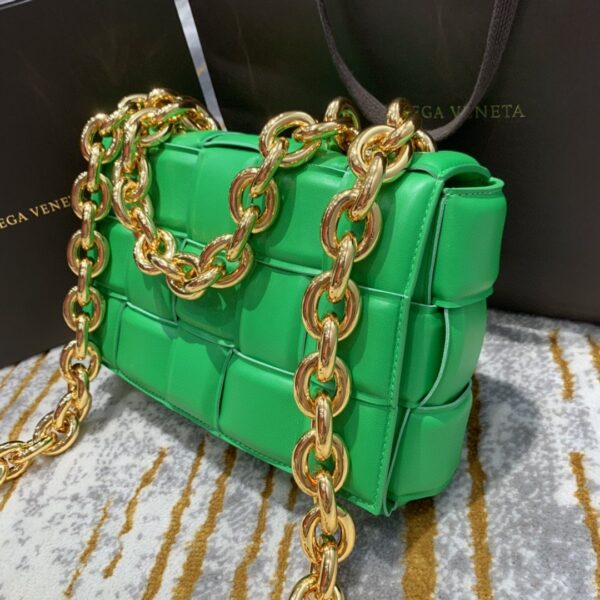 Bottega Veneta Chain Cassette Bag For Women 10.2in/26cm In Green 631421VBWZ03722