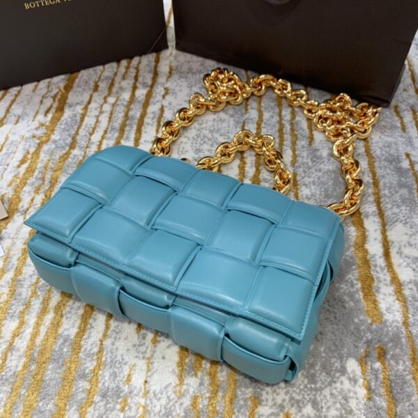 Bottega Veneta Chain Cassette Bag For Women 10.2in/26cm In Light Blue