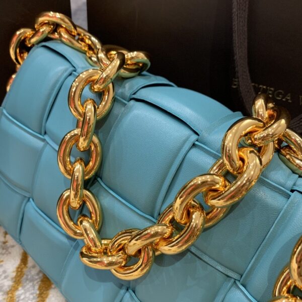 Bottega Veneta Chain Cassette Bag For Women 10.2in/26cm In Light Blue