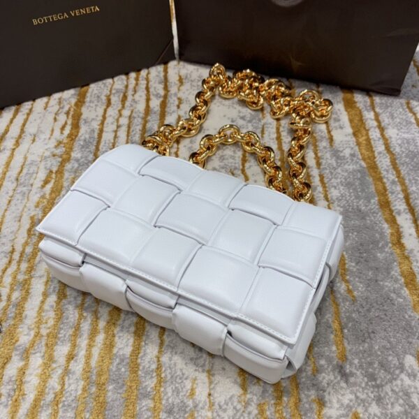 Bottega Veneta Chain Cassette Bag For Women 10.2in/26cm In White 631421VBWZ09143