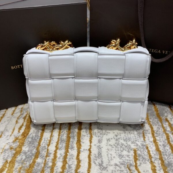 Bottega Veneta Chain Cassette Bag For Women 10.2in/26cm In White 631421VBWZ09143