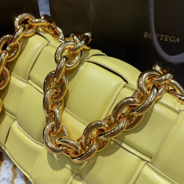 Bottega Veneta Chain Cassette Bag For Women 10.2in/26cm In Yellow