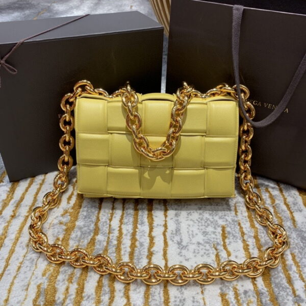 Bottega Veneta Chain Cassette Bag For Women 10.2in/26cm In Yellow