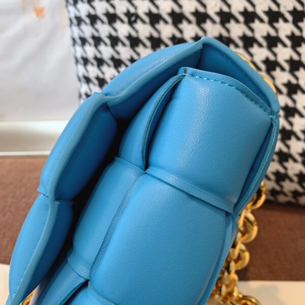 Bottega Veneta Chain Cassette Blue, For Women, Women’s Bags 10.2in/26cm