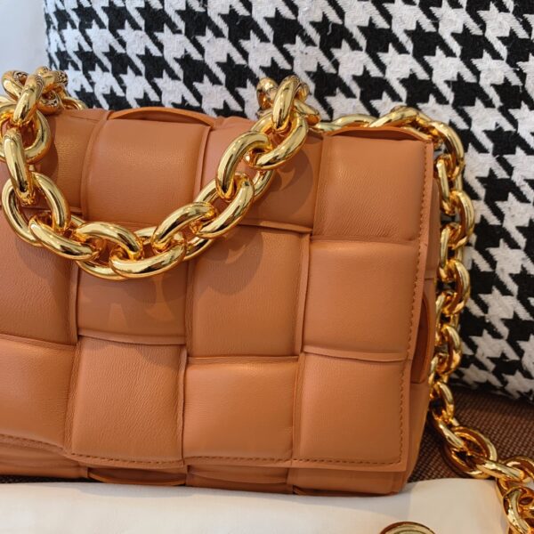 Bottega Veneta Chain Cassette Brown, For Women, Women’s Bags 10.2in/26cm