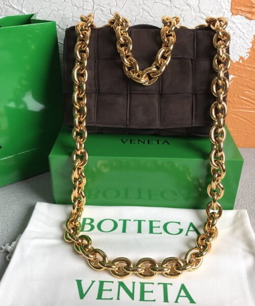 Bottega Veneta Chain Cassette Fondant, For Women, Women’s Bags 10.2in/26cm 631421V04N02132