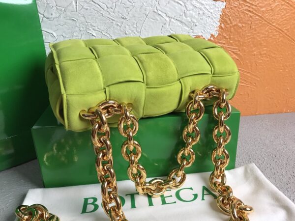 Bottega Veneta Chain Cassette Kiwi, For Women, Women’s Bags 10.2in/26cm 631421V04N03520