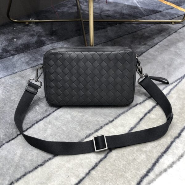 Bottega Veneta Classic Intrecciato Black, For Women, Women’s Bags 9.6in/24.5cm