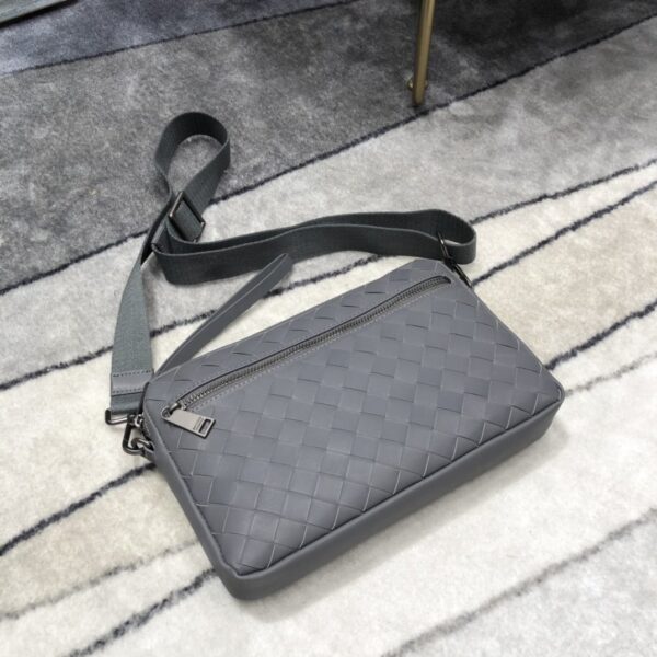 Bottega Veneta Classic Intrecciato Gray, For Women, Women’s Bags 9.6in/24.5cm