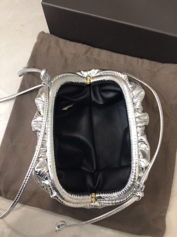 Bottega Veneta Clutch Sliver, For Women, Women's Bags 8.7in/22cm