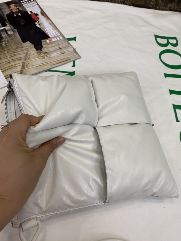 Bottega Veneta Clutch White, For Women, Women's Bags 11in/28cm