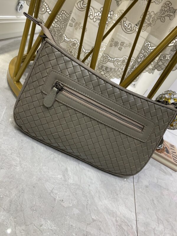 Bottega Veneta Crossbody Bag Brown, For Women, Women's Bags 9.4in/24cm
