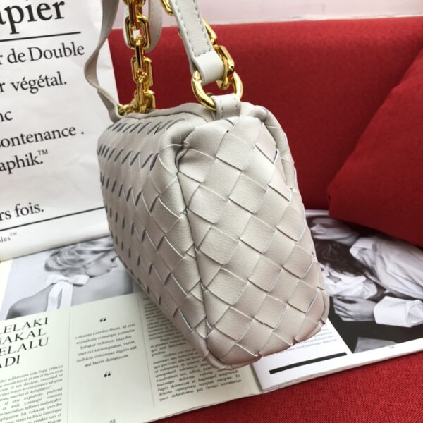 Bottega Veneta Crossbody Bag White, For Women, Women's Bags 9.4in/24cm