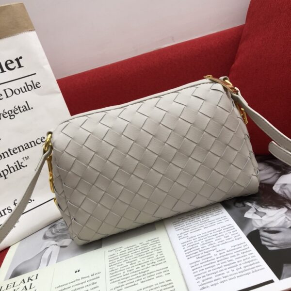 Bottega Veneta Crossbody Bag White, For Women, Women's Bags 9.4in/24cm