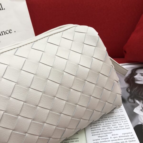 Bottega Veneta Crossbody Bag White, For Women, Women's Bags 9.4in/24cm
