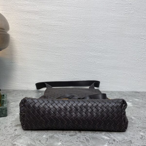 Bottega Veneta Intrecciato Shoulder Bag Black, For Women, Women’s Bags 10.2in/26cm
