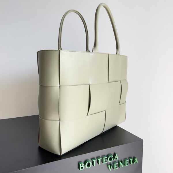 Bottega Veneta Large Arco Tote Bag Beige, For Women, Women's Bags 18.1in/46cm