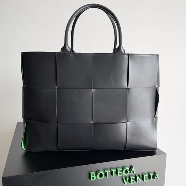 Bottega Veneta Large Arco Tote Bag Black, For Women, Women's Bags 18.1in/46cm 680165VB1K08838