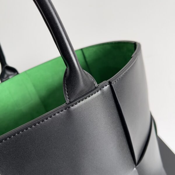 Bottega Veneta Large Arco Tote Bag Black, For Women, Women's Bags 18.1in/46cm 680165VB1K08838