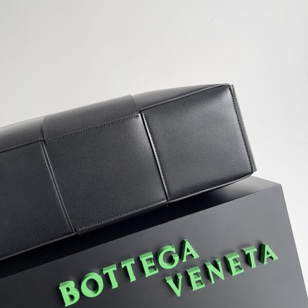 Bottega Veneta Large Arco Tote Bag Black, For Women, Women's Bags 18.1in/46cm 680165VB1K08838