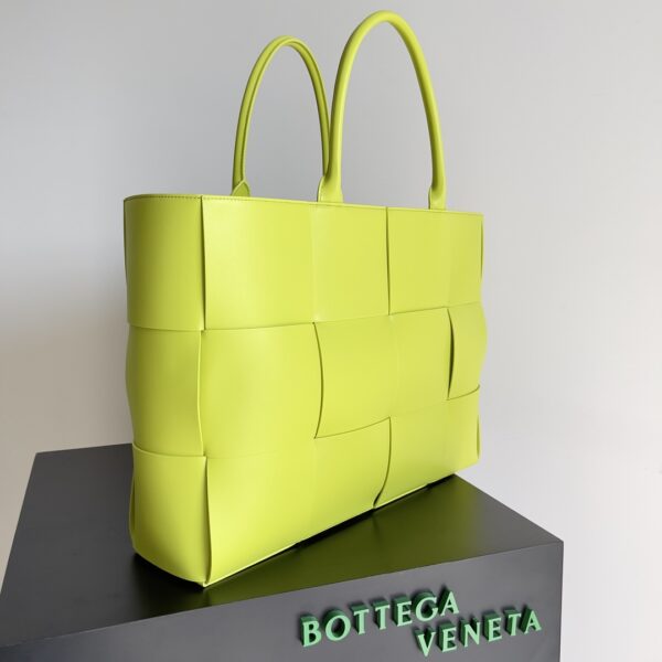 Bottega Veneta Large Arco Tote Bag Yellow, For Women, Women's Bags 18.1in/46cm