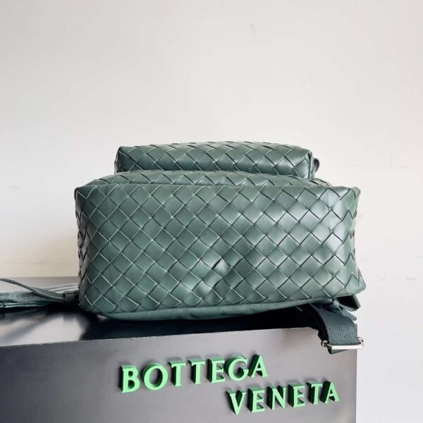 Bottega Veneta Medium Intrecciato Backpack Dark Green/Beige/Grey For Women 46cm / 18.1in